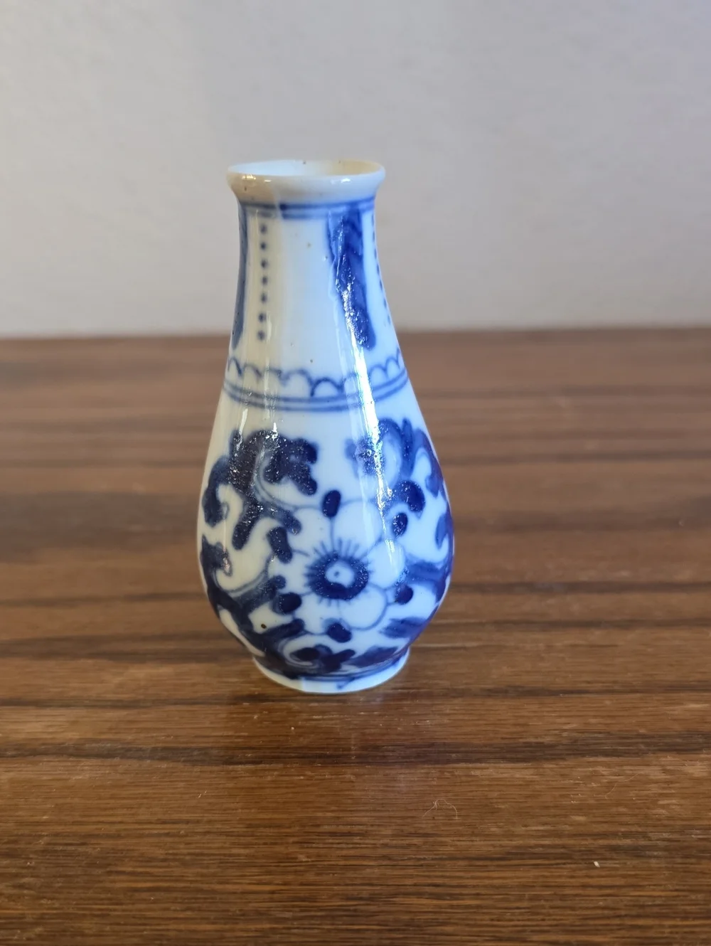 Vintage Oriental Liling Miniature Stem Cobalt Blue & White Vase  Tote 13